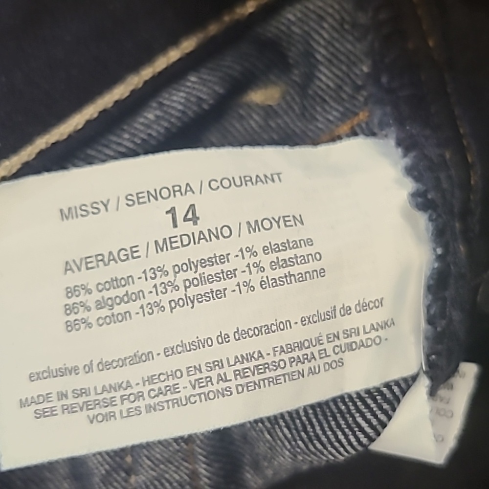 Gloria Vanderbilt Jeans - Picture 4 of 4